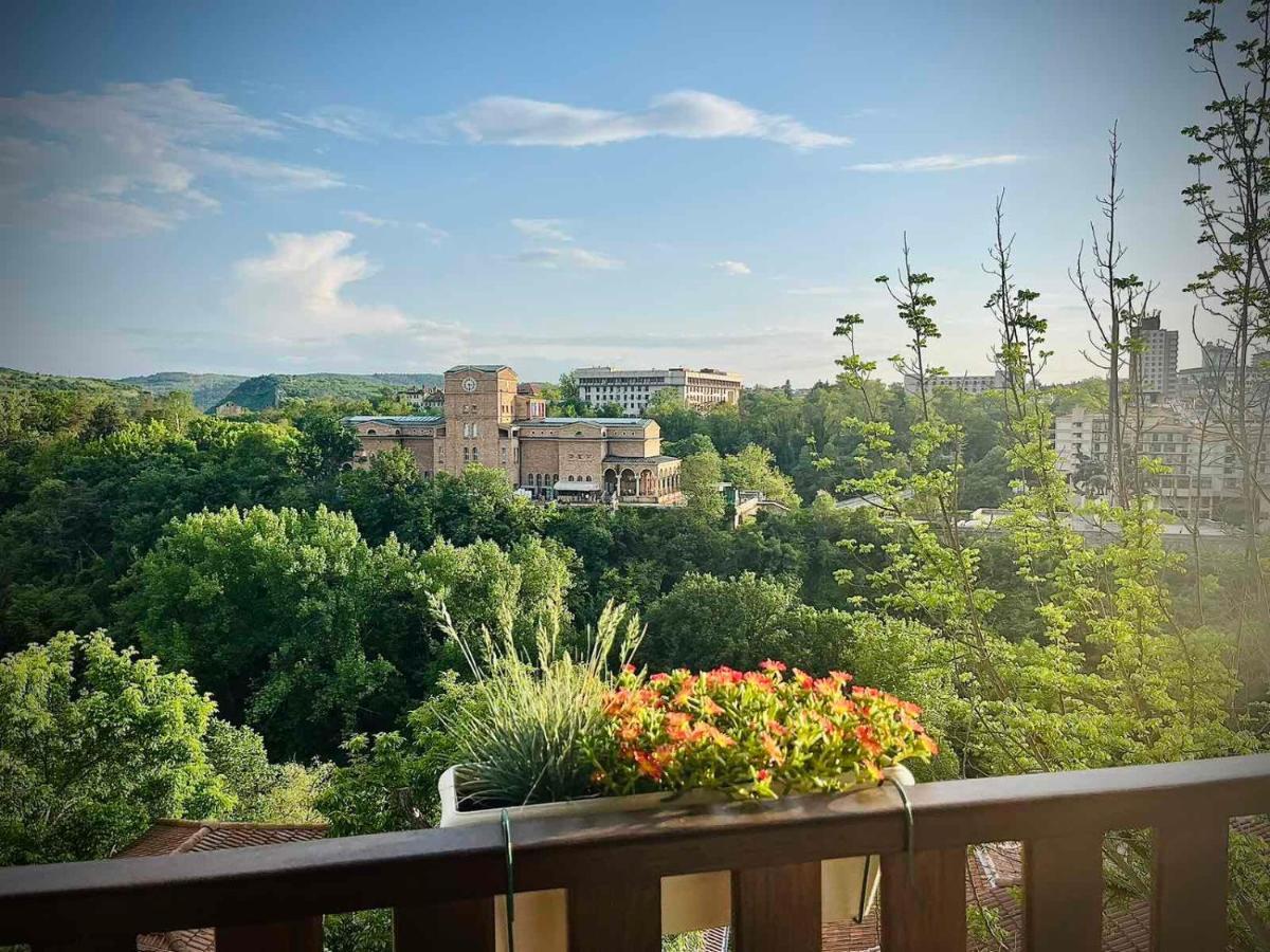 The Green Guest House Of Veliko Tarnovo-Amazing View, Top Location Exterior foto